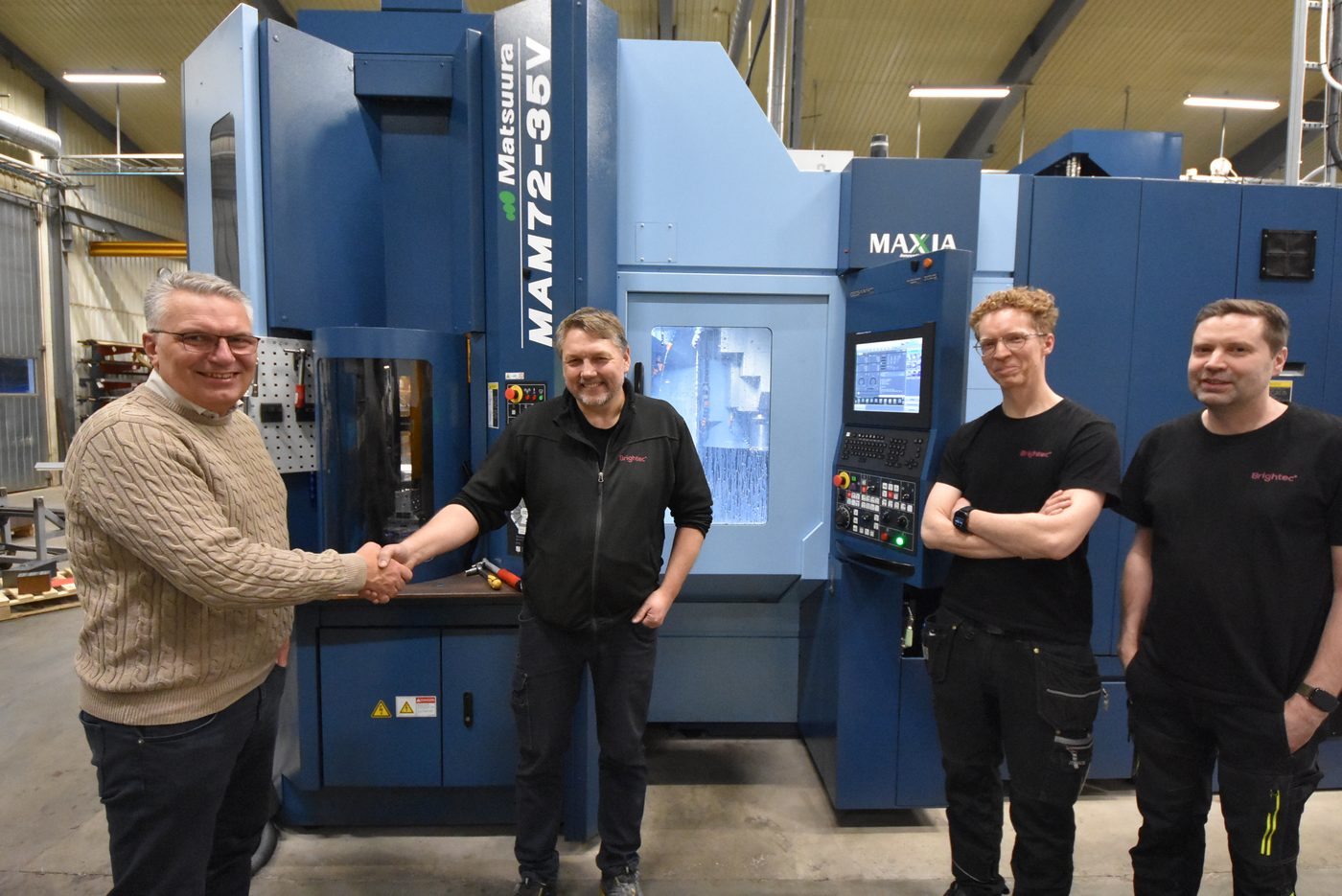 Installation av den nya Matsuura MAM72-35V automationscellen i verkstaden i Mullhyttan