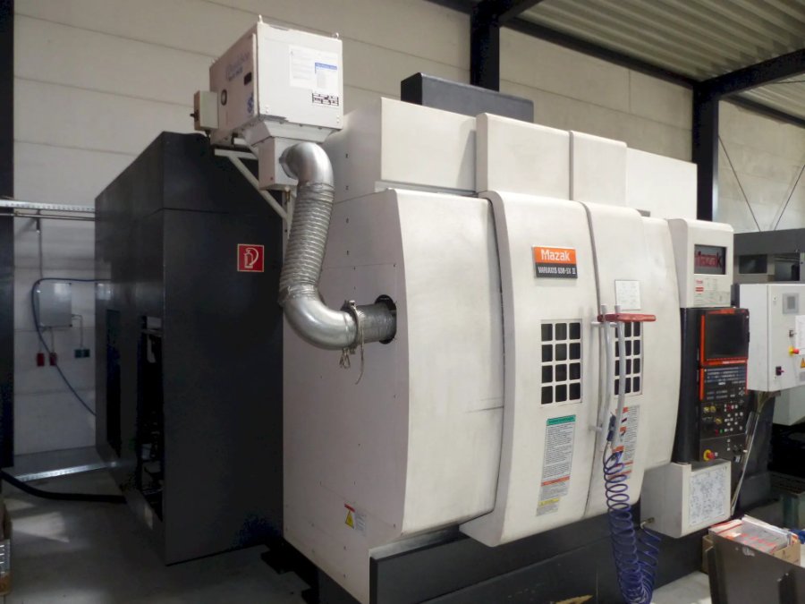Mazak Variaxis 5-axlig fleroperationsmaskin i verkstaden i Mullhyttan